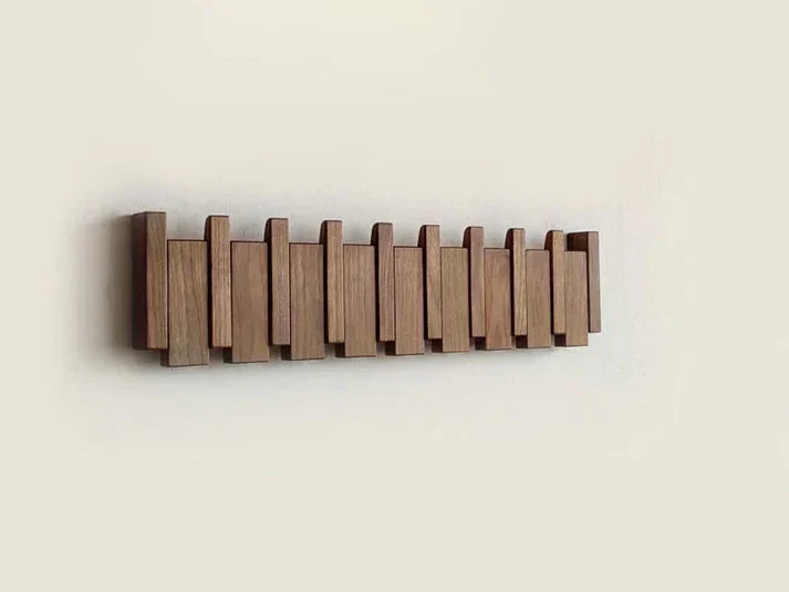 Klädhängare piano i trä