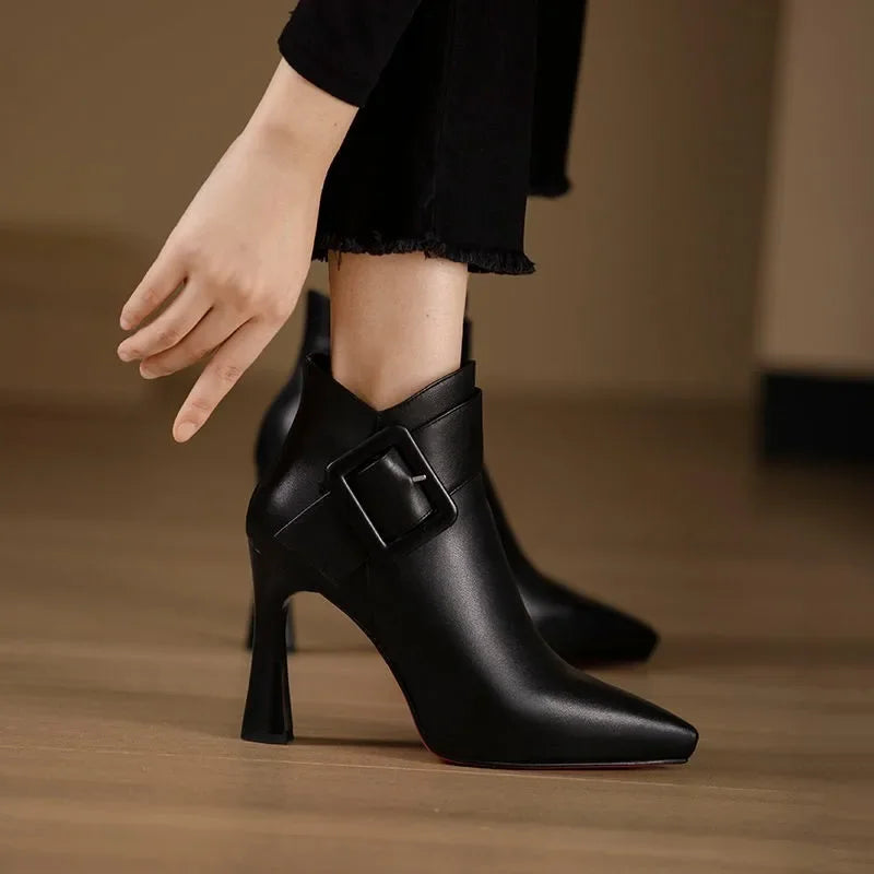 Ankelboots med spänne