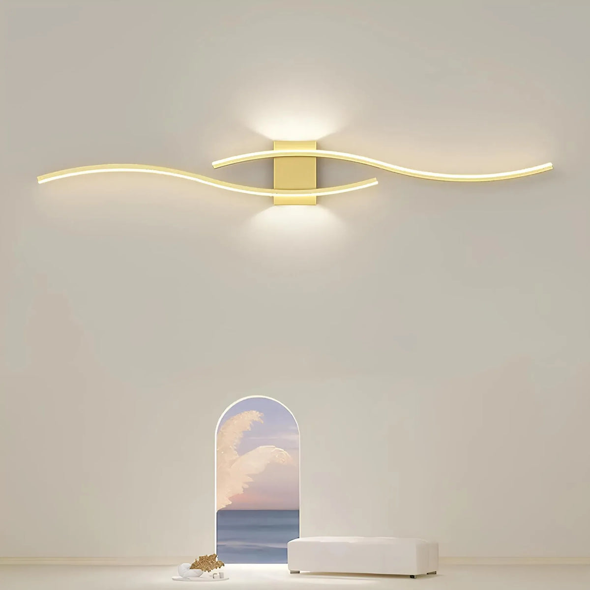 Elegant lineär vägglampa för moderna inomhusmiljöer, diskret accentbelysning för väggmontering