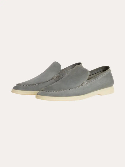 Klassiska loafers i mocka för herr – Grå