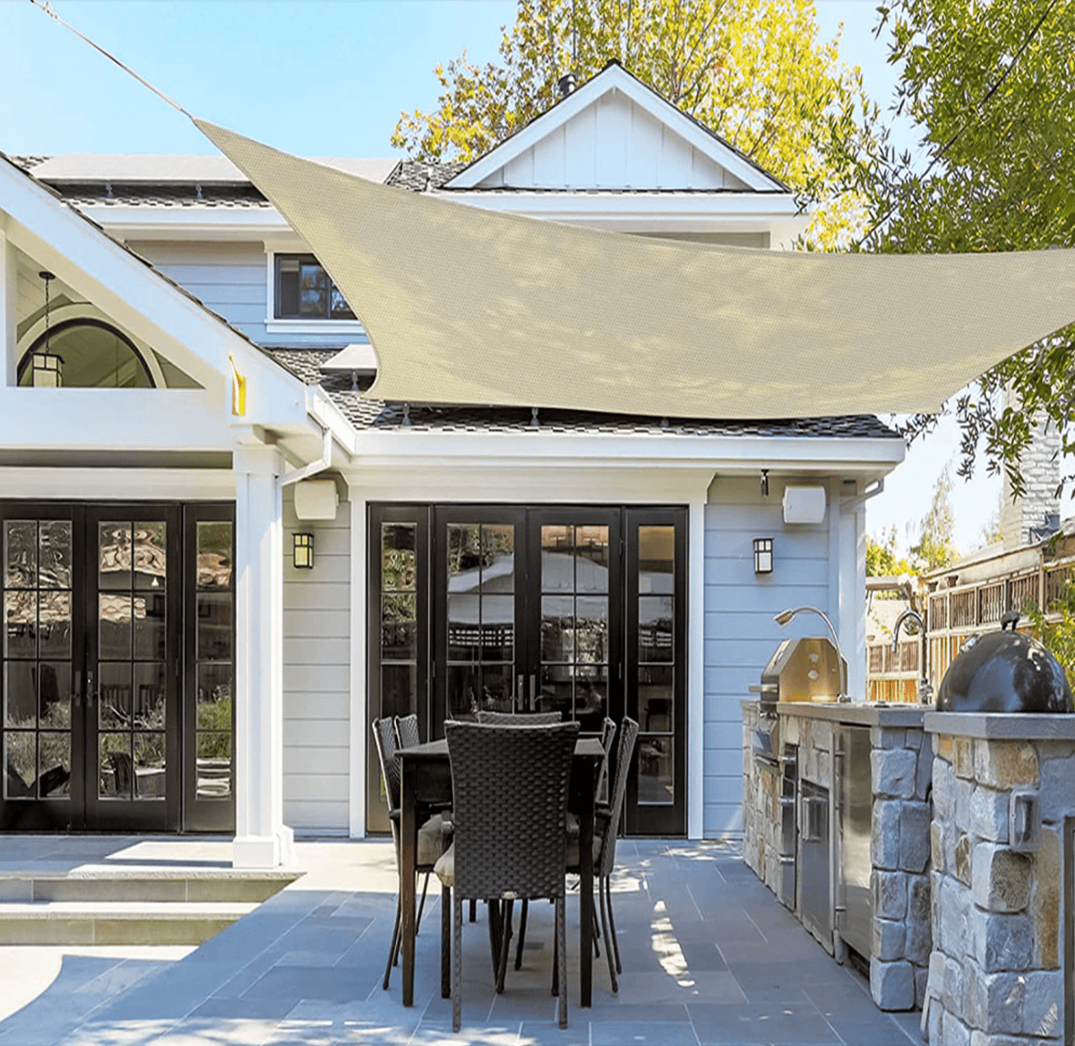 Modern design kombinerar stil och skydd i harmonisk balans