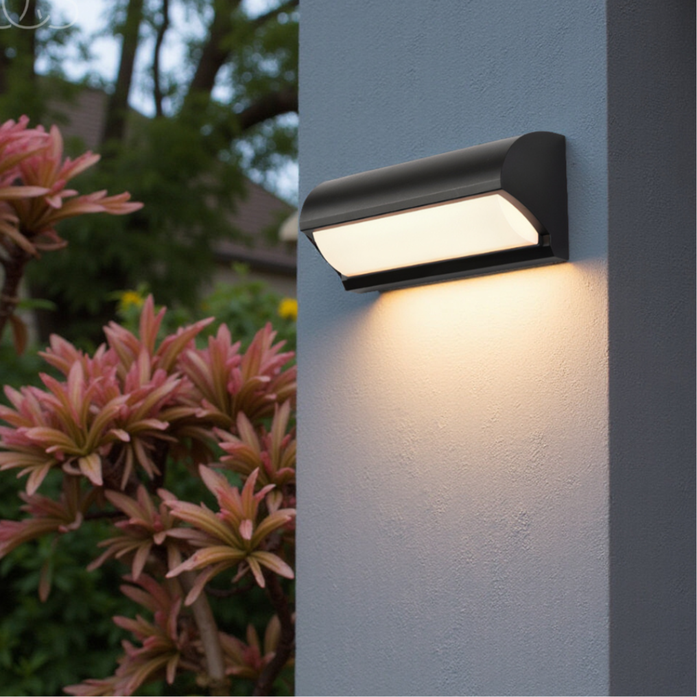 Modern svart utomhus-LED-vägglampa – Väderbeständig varm belysning för trädgård, uteplats och entréer