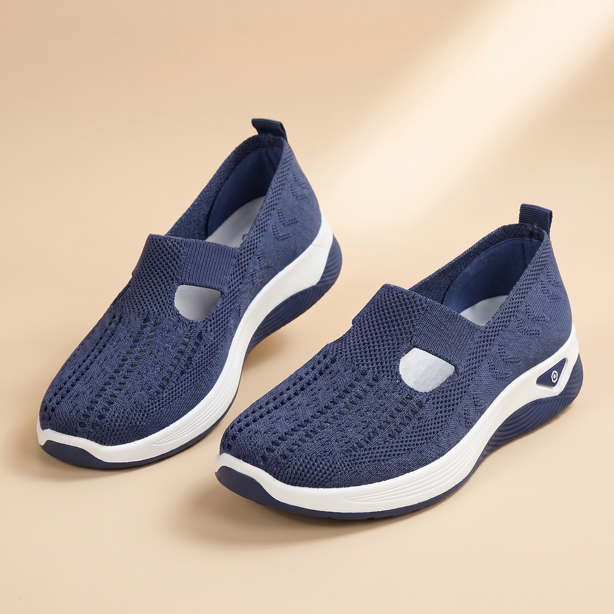 Ortopediska slip-on-skor för dam | Med andningsförmåga | Anpassade för svullna fötter