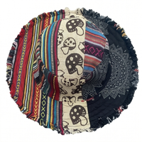 Patchwork-fiskarhatt med svampmönster och dold ficka