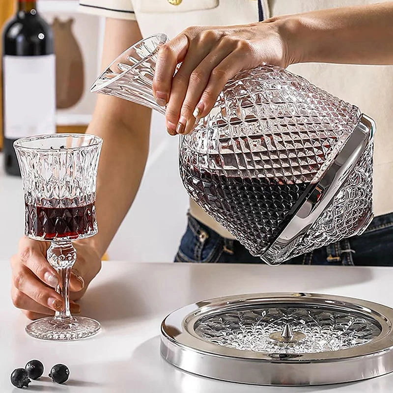 Roterande kristallkaraff på hög nivå – lyxig och elegant design – roterande funktion för bättre luftning – idealisk för whiskey och annan sprit – tillverkad av högkvalitativ kristall – ett unikt tillskott till bordet