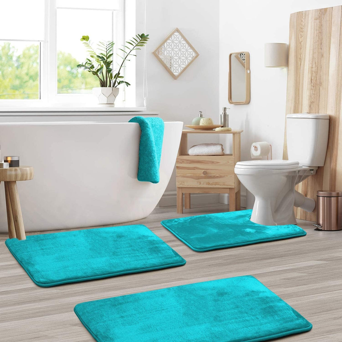 Set med badrumsmattor i memory foam, halkfria och tvättbara