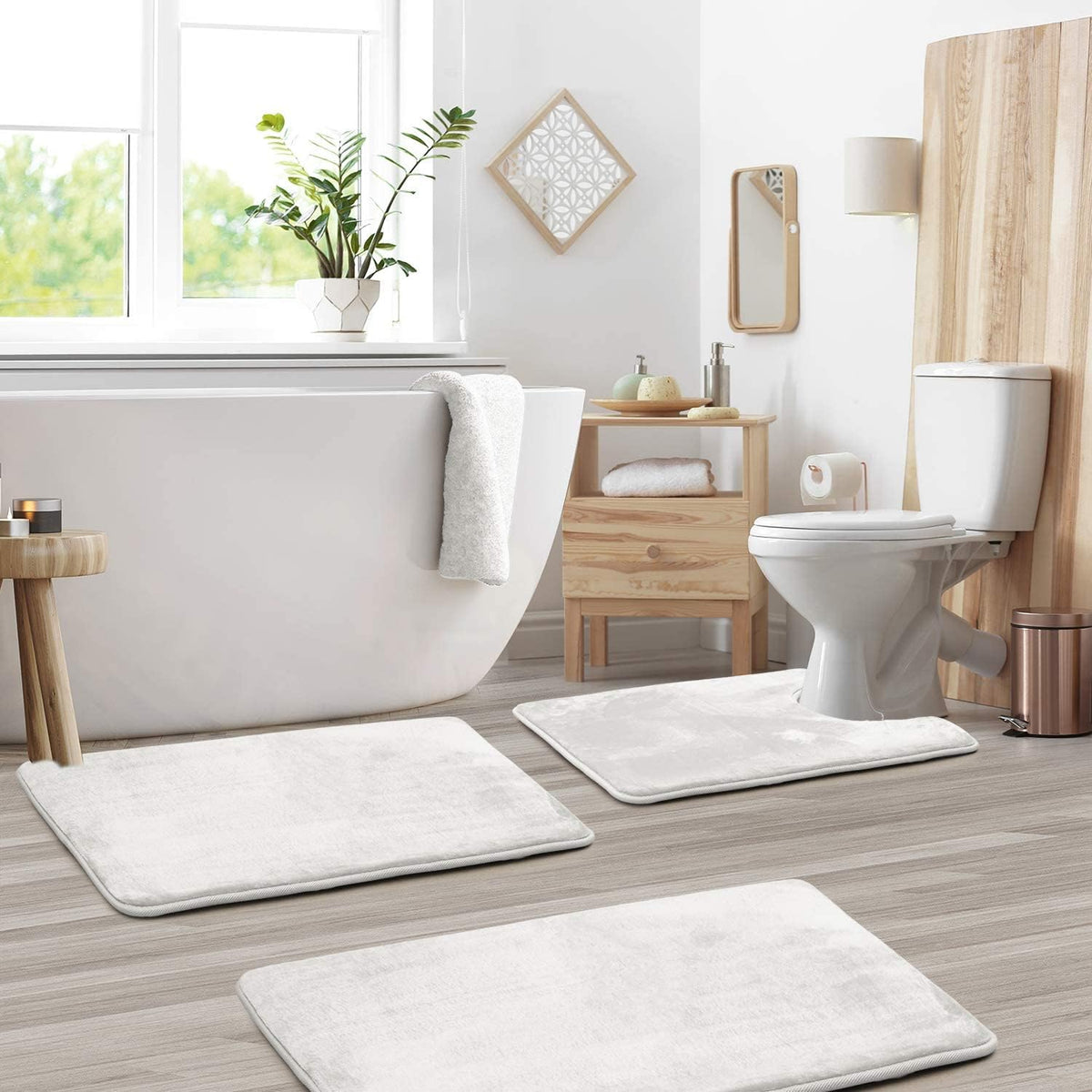 Set med badrumsmattor i memory foam, halkfria och tvättbara