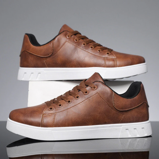 Snörade sneakers för herr i casual stil