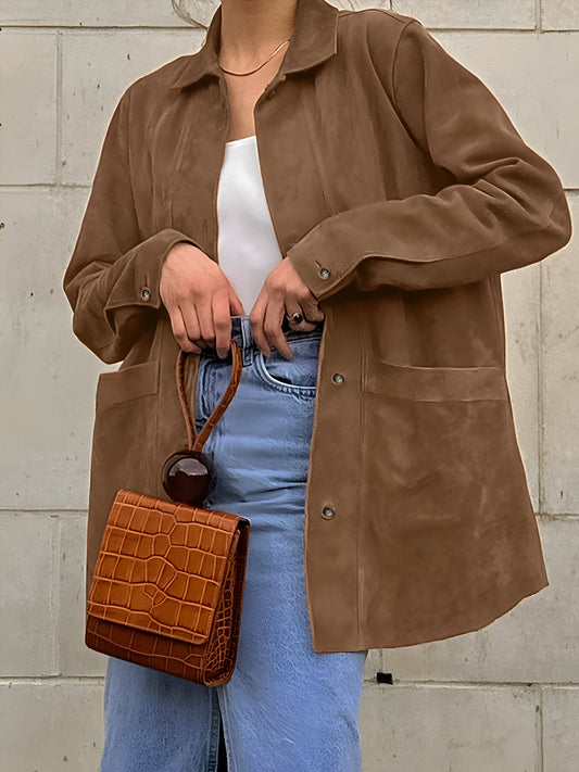 Trendig jacka i mocka-stil för damer i oversized modell