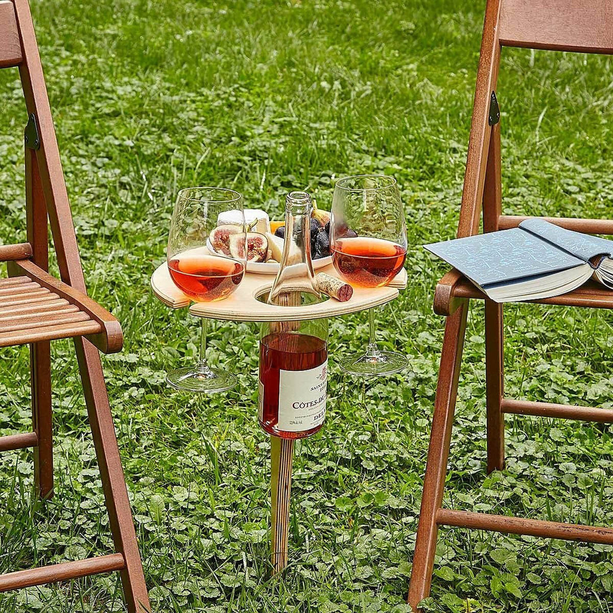 Utomhusvinbord för sommarpicknicken